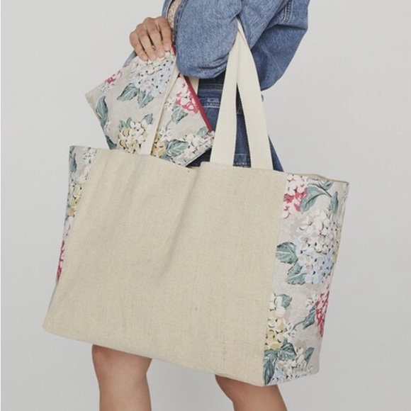 DSW Floral Print Tote Weekend Beach Gym Bag - Picture 8 of 11